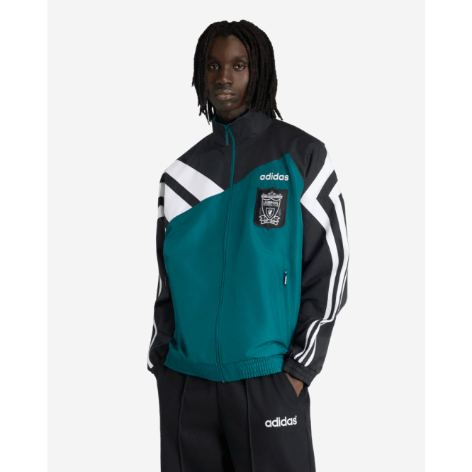 ka8094_3_apparel_on_model_stan
