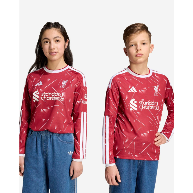 kb8261_10_apparel_on_model_sta