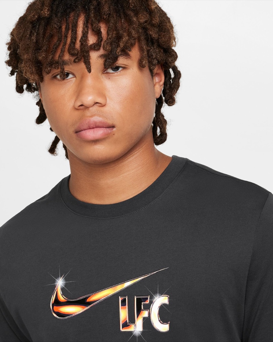Nike swoosh t shirt mens outlet