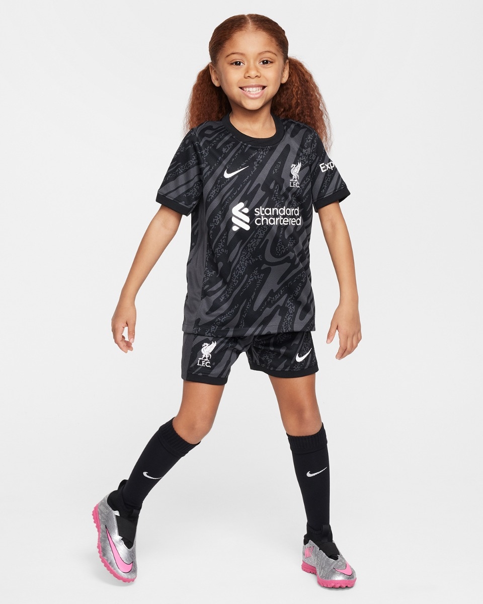 LFC ナイキ 小さな子供用 24/25 黒 ゴールキーパー ユニフォーム