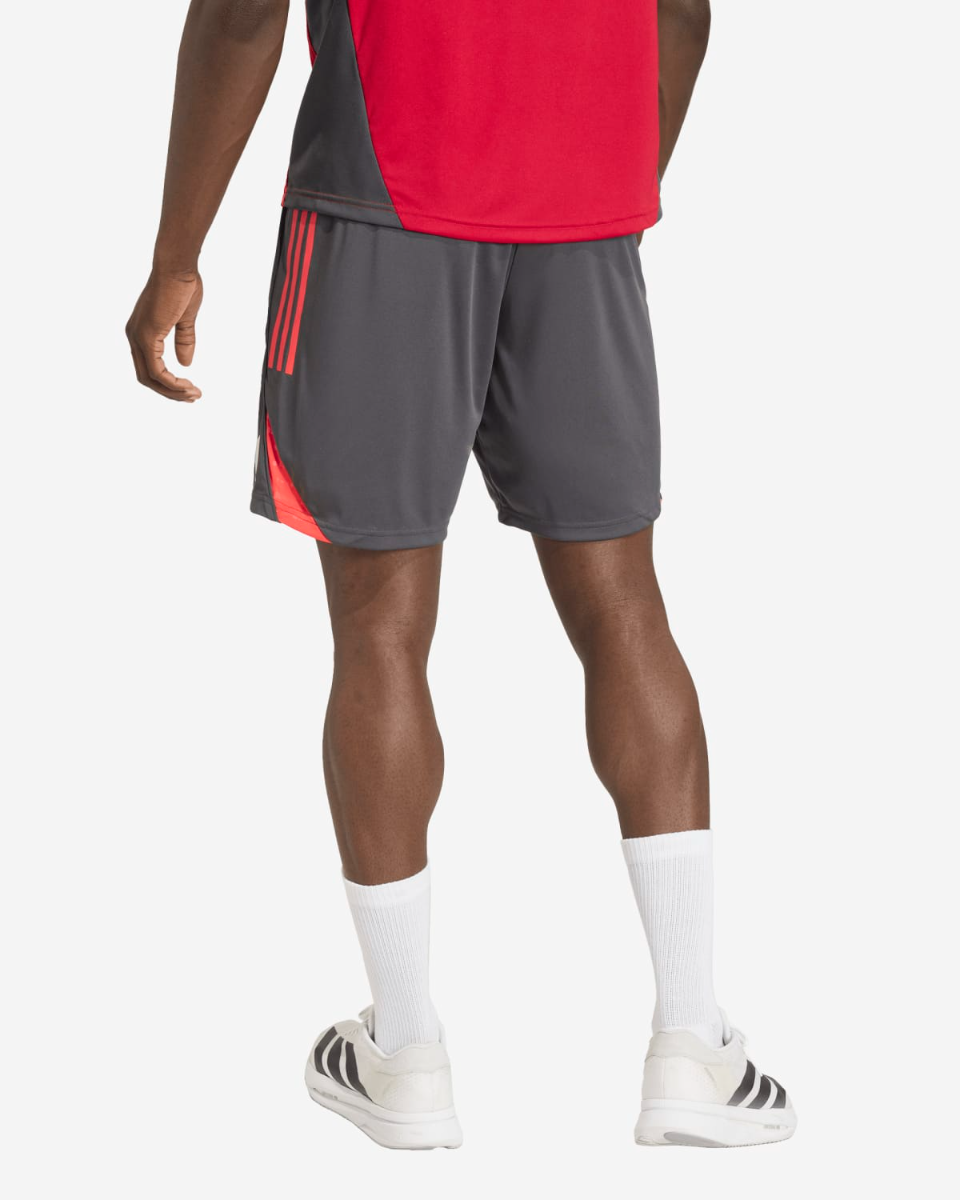 LFC Adidas メンズ 25/26 トレーニングショーツブラック LFC Adidas メンズ 25/26 トレーニングショーツブラック