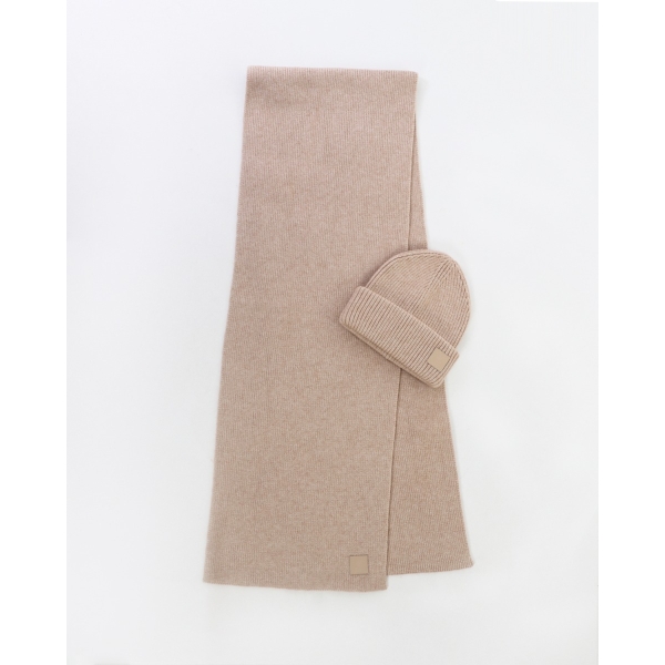 LFC Adult Boxed Cream Hat & Scarf Set