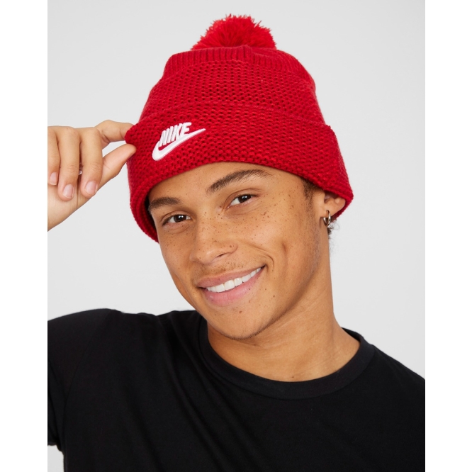 Pom pom hot sale beanie nike